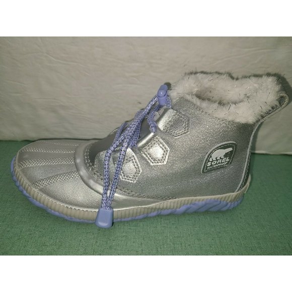 Disney Other - NEW Sorel X Disney YOUTH Out n About plus Frozen 2 Faux Fur Snow Boot Sz 2 GIRLS